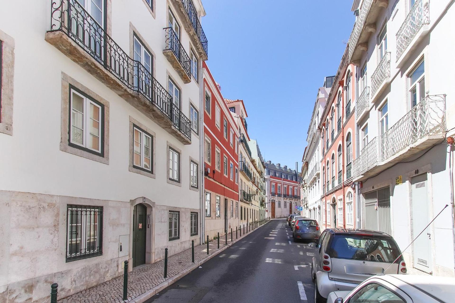 Principe Real Deluxe By Homing Apartment Lisbon Exterior photo